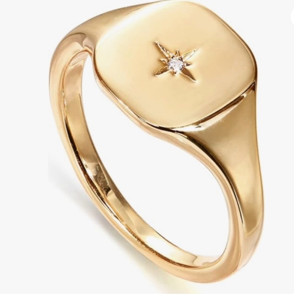 Boutique | Ring | Signet Ring with North Star - Picture 6 of 8